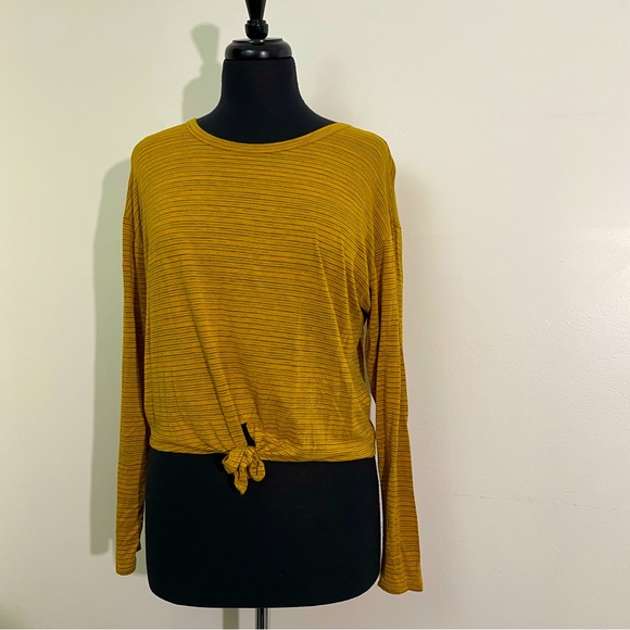 Anthropologie | Caution to the Wind Mustard Striped Key Hole Cropped Long Sleeve - Picture 1 of 9